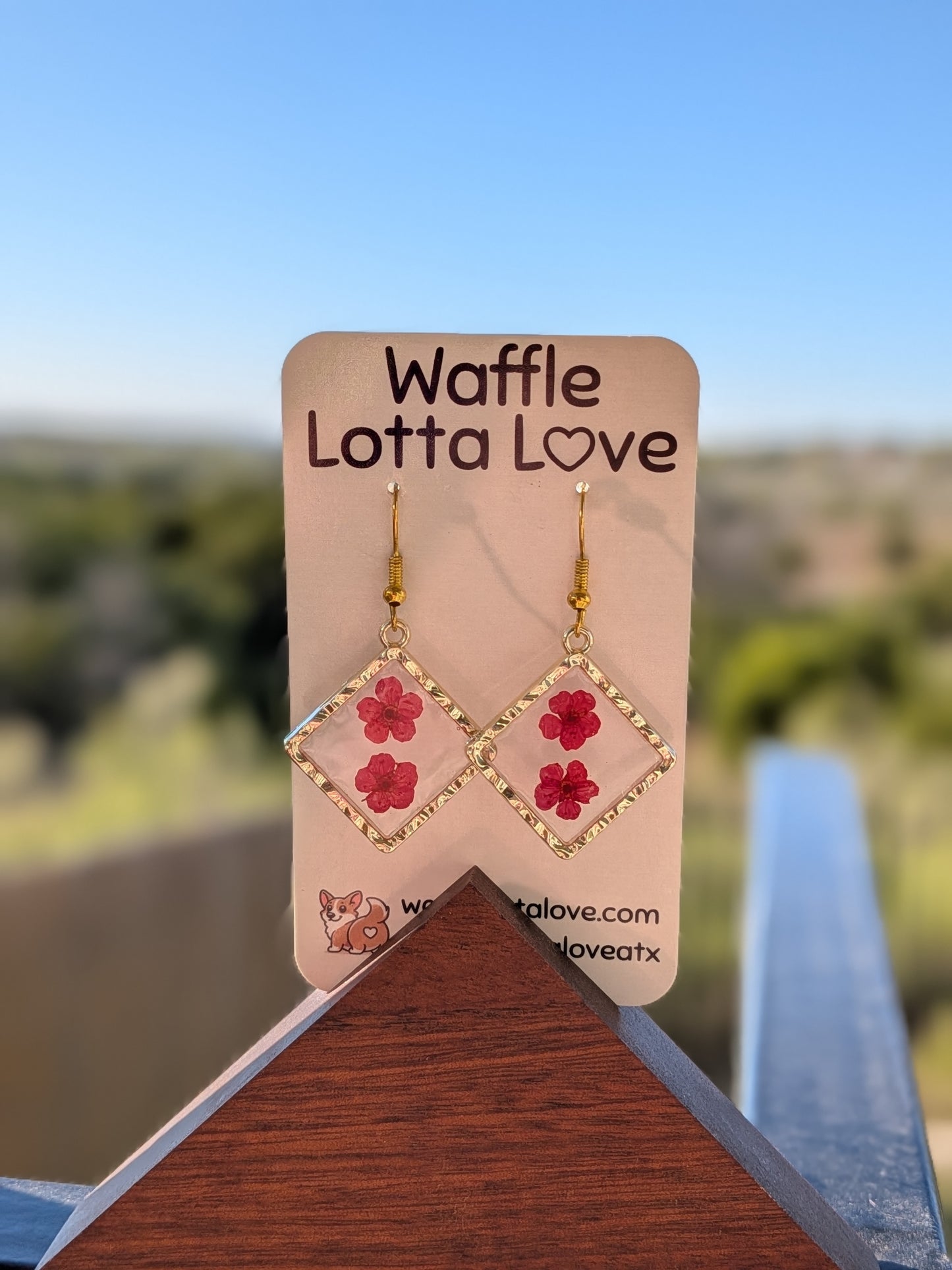 Golden Forget-Me-Not Diamonds