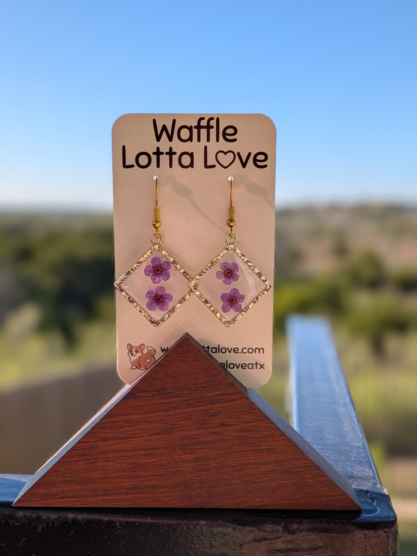 Golden Forget-Me-Not Diamonds